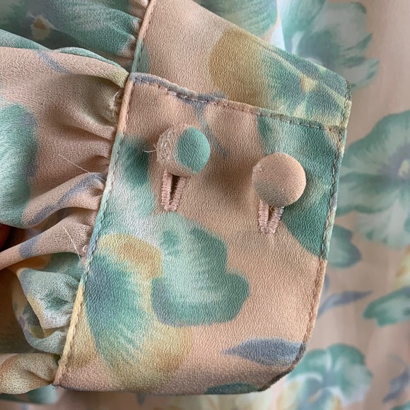 VINTAGE PERSONAL II Blouse Sheer Style with Long Sleeves Peach Floral Design - Picture 12 of 16